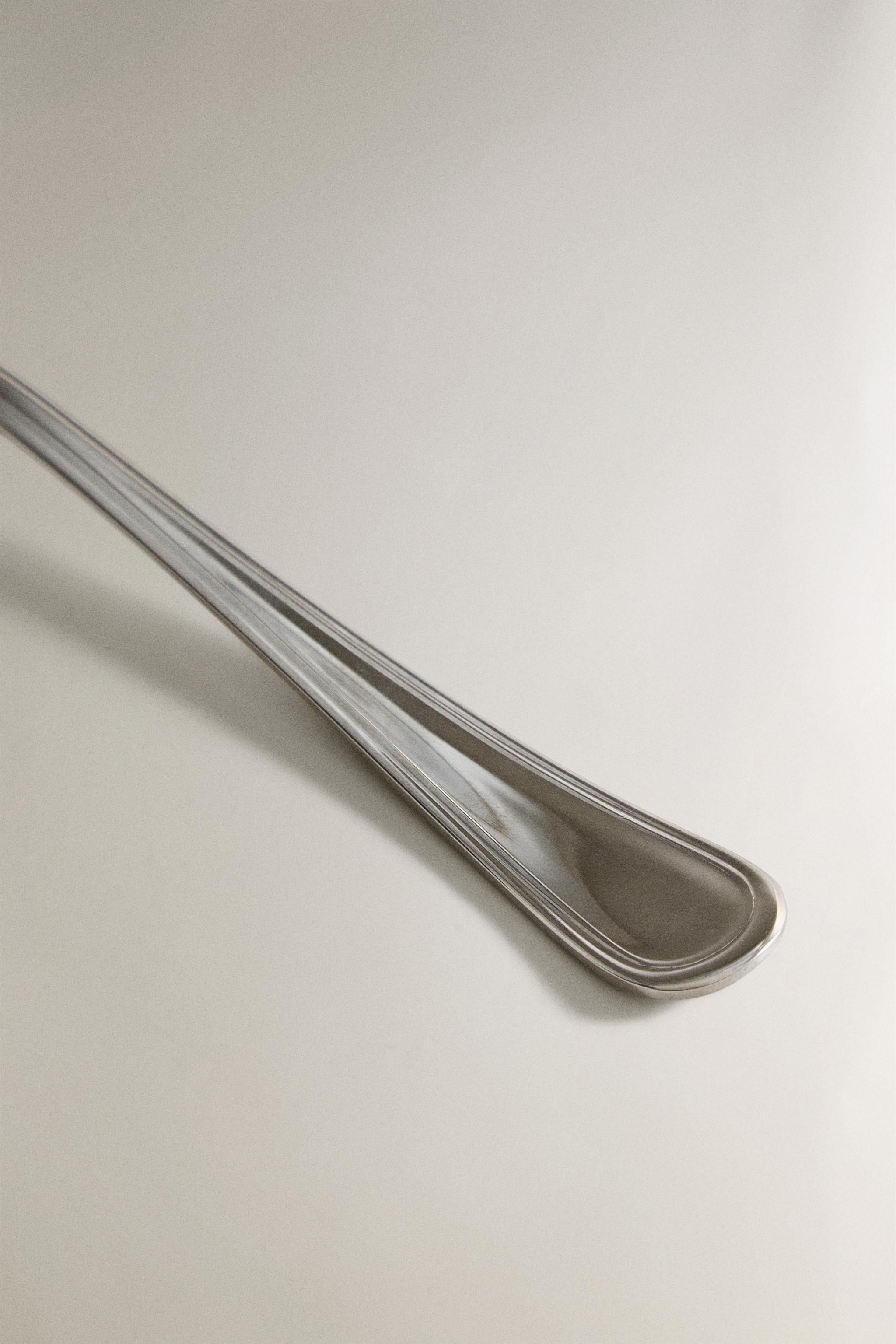 PETITE CUILLÈRE À CAFÉ EN ACIER BRILLANT